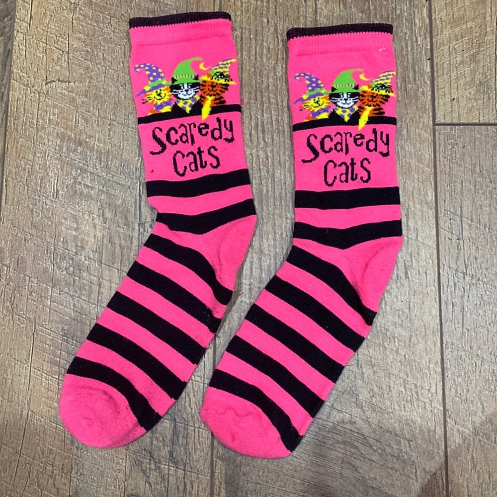 🛍️Free with Bundle🛍️ Halloween Scaredy Cats Women’s Socks